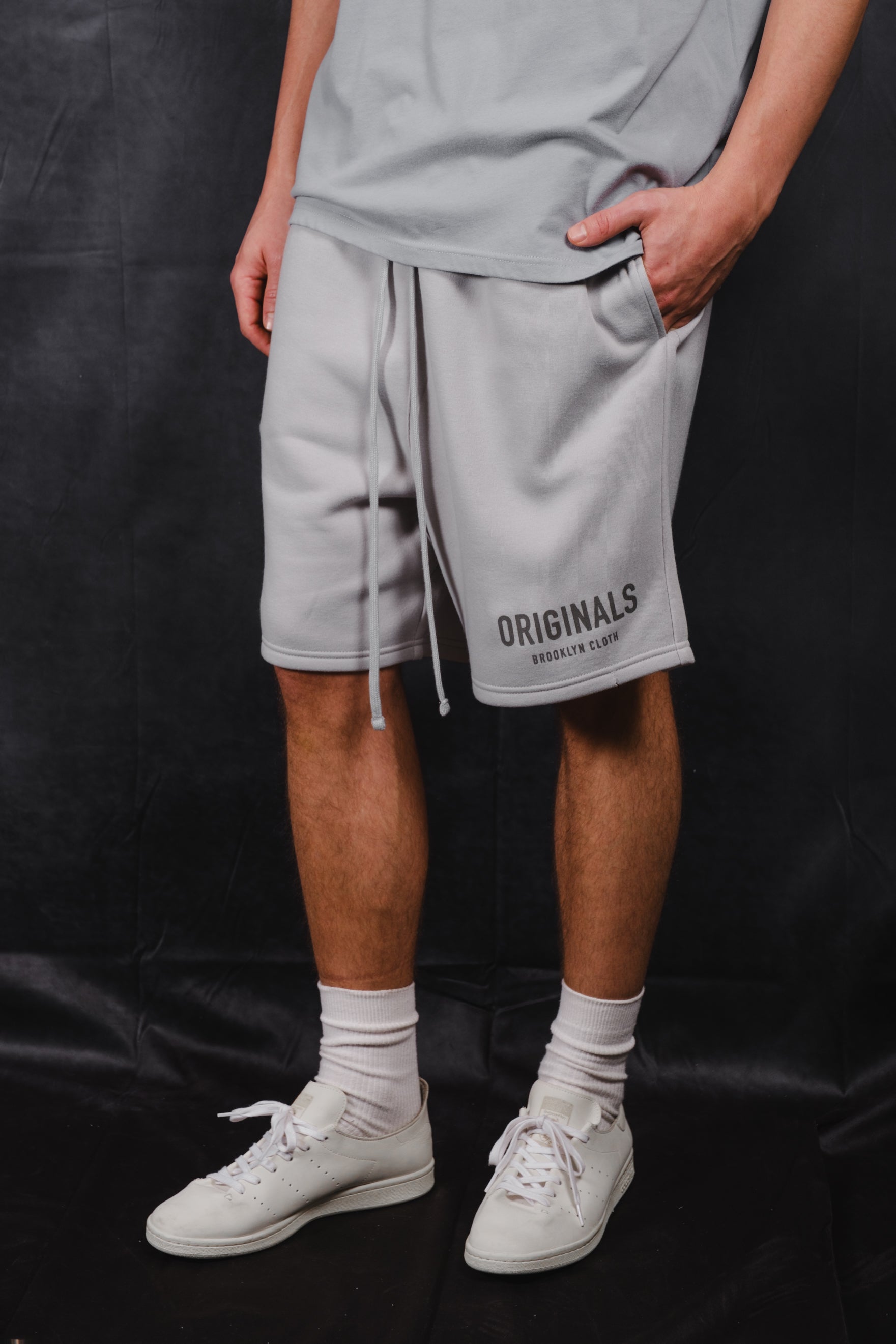 Men’s Originals fleece shorts with premium fabric and easy fit
#color_pearl blue