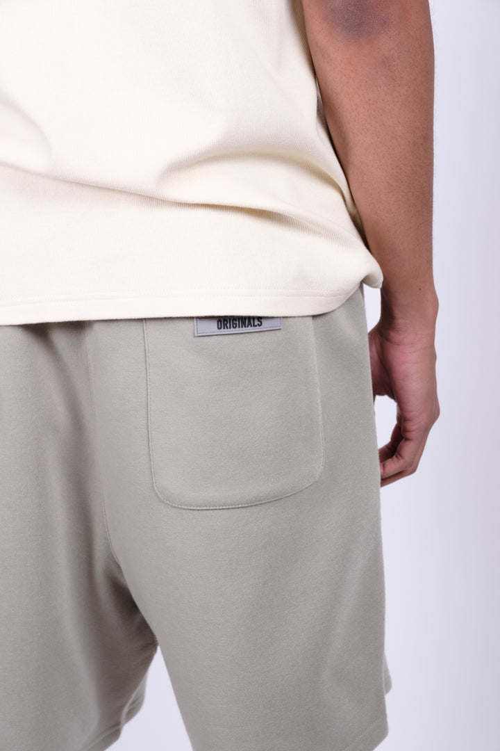 Originals print fleece shorts with elastic waist and pockets
#color_sage