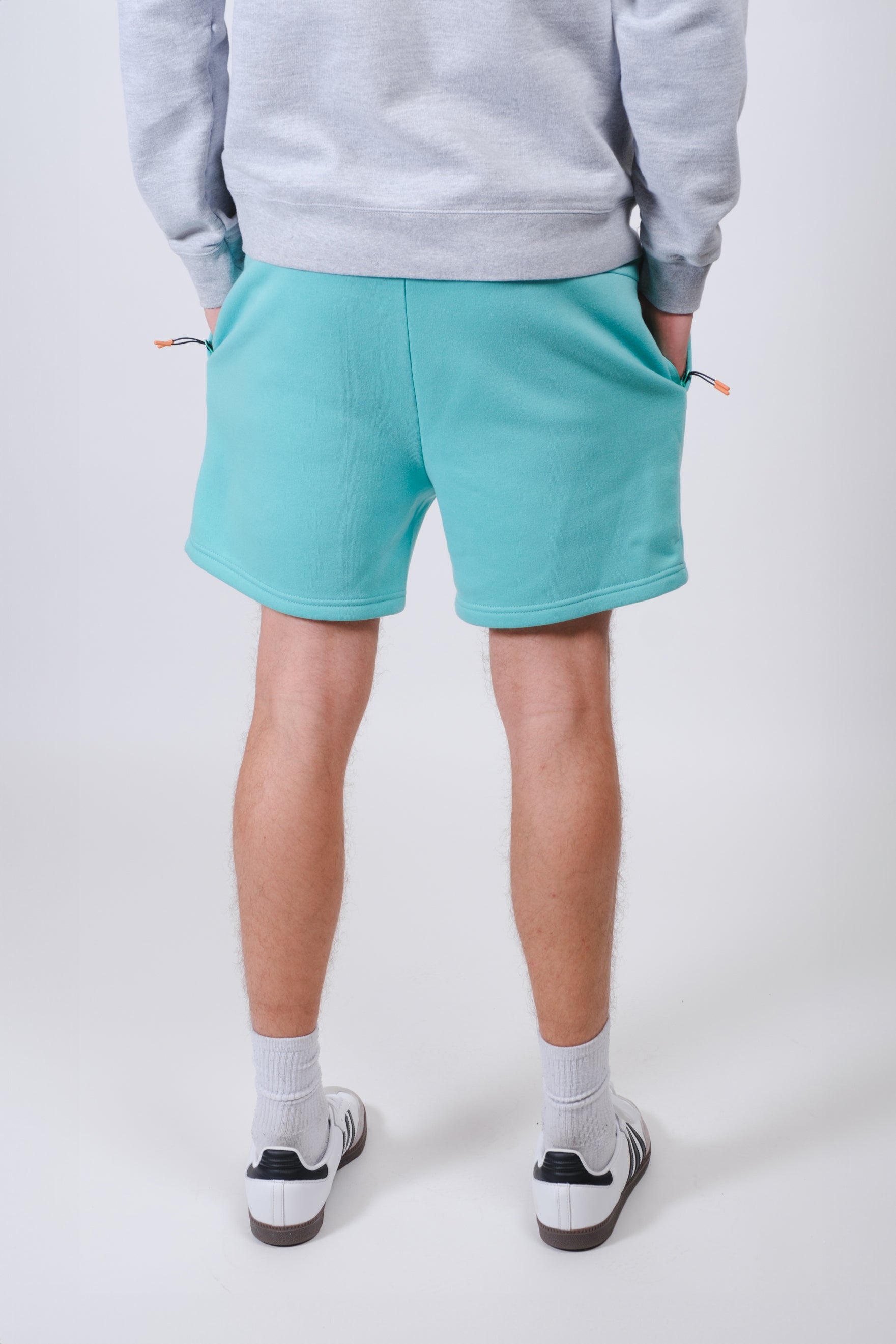 Brooklyn Cloth men’s 5-inch inseam shorts with zip pocket
#color_spearmint