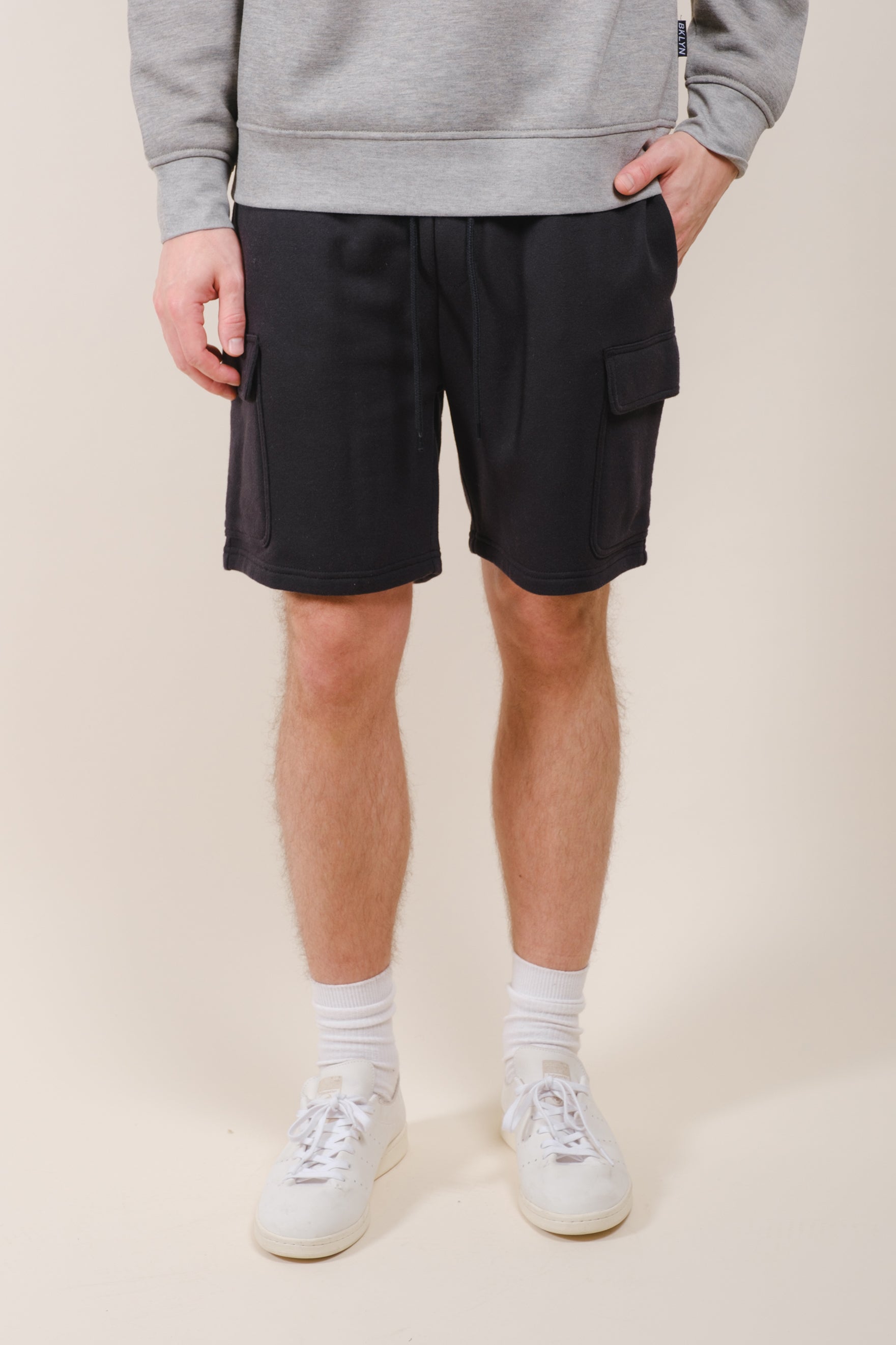 7 inch fleece cargo shorts for men with adjustable waistband
#color_black