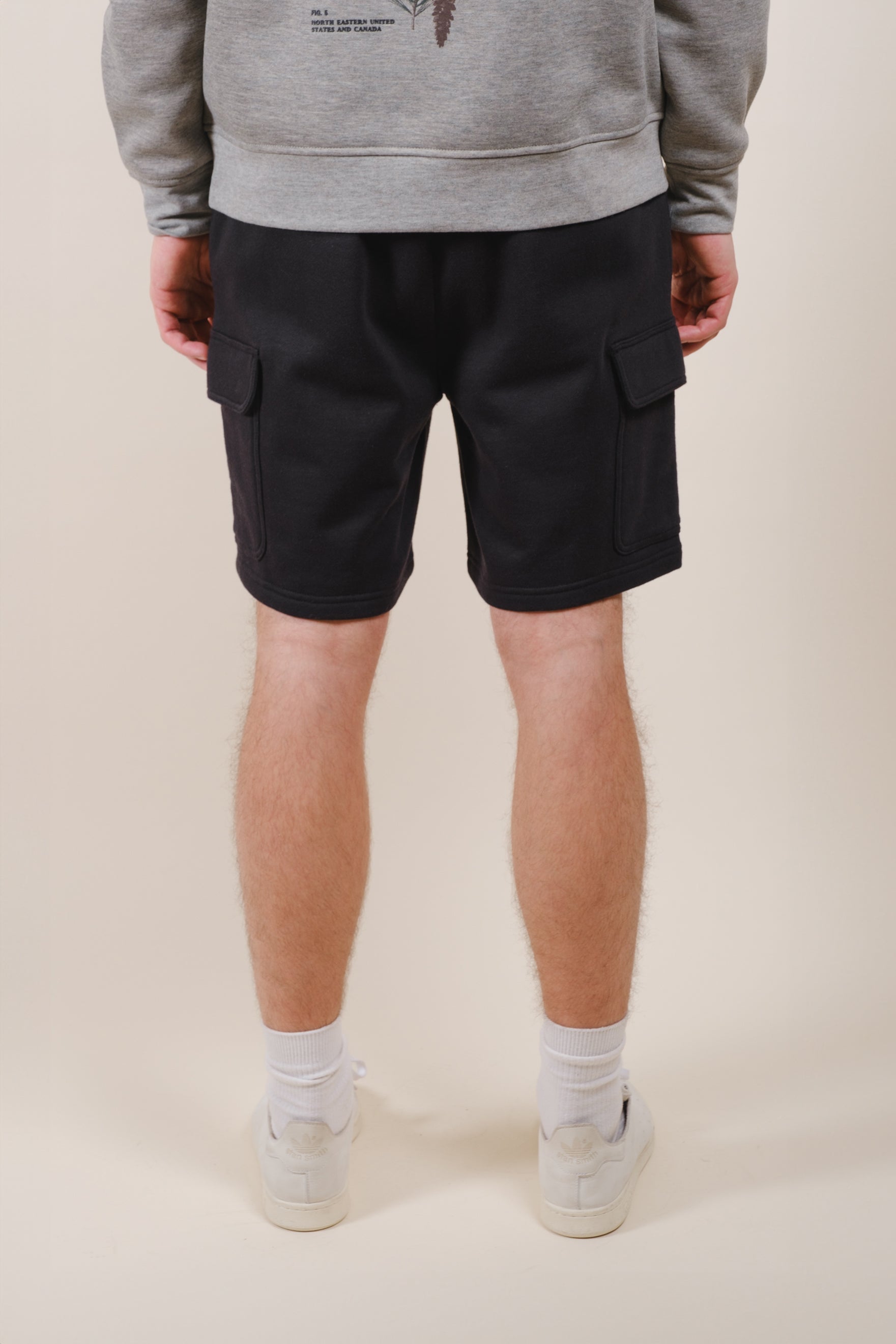 Comfy 7-inch Core Fleece Cargo Short for men
#color_black