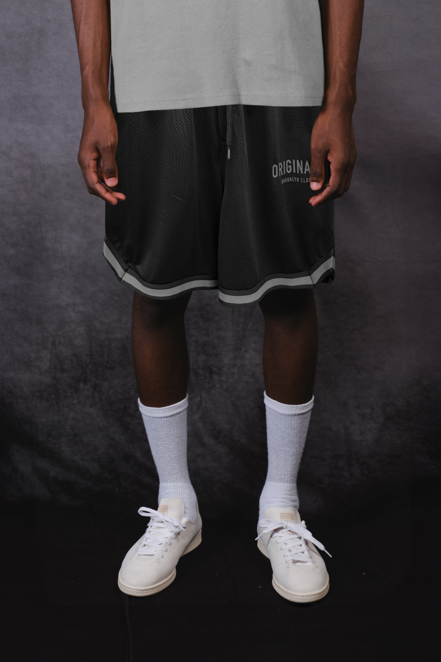 Originals Retro Mesh Shorts for men, ideal for sports or casual outings
#color_black