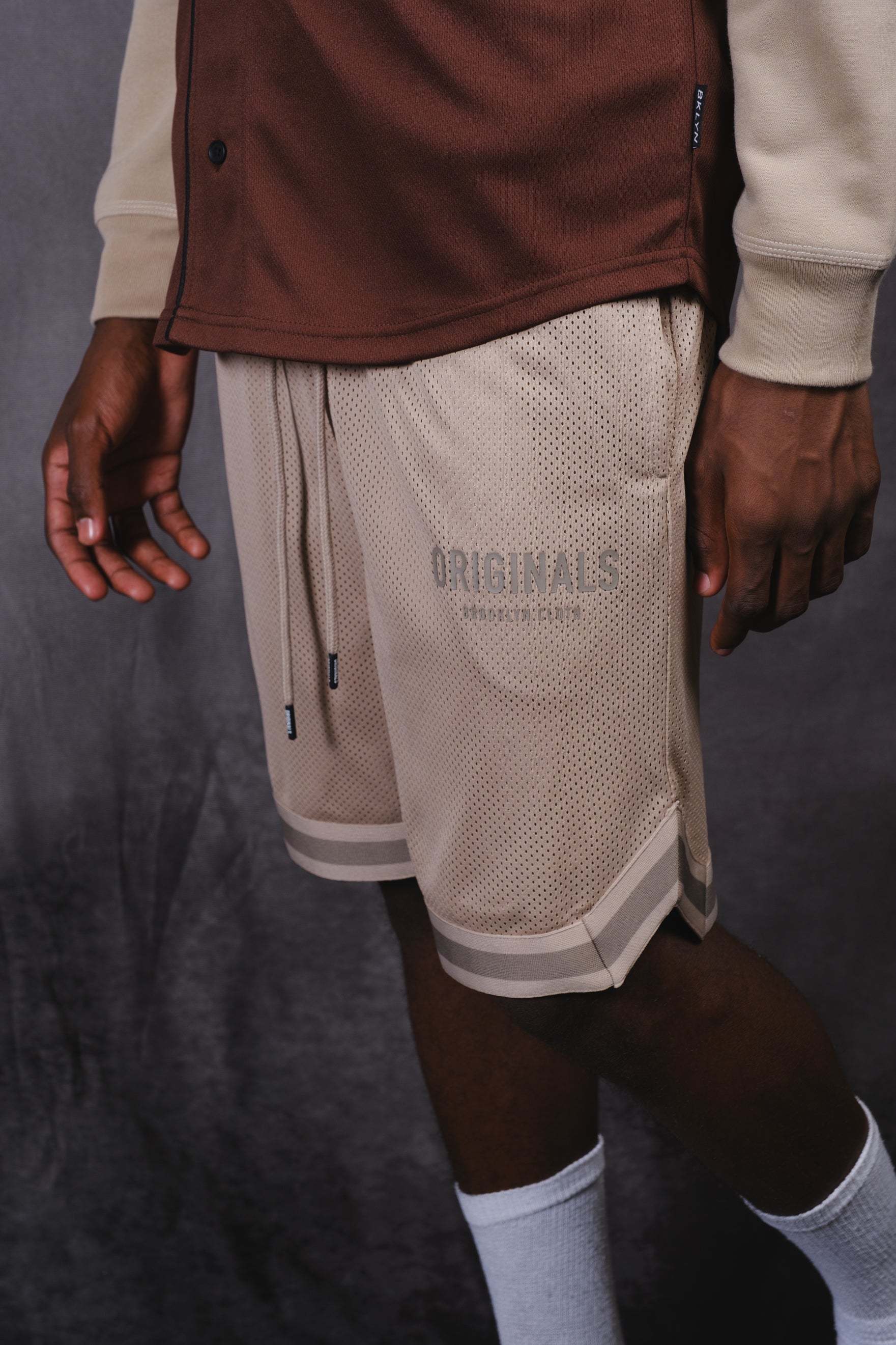 Men's Originals mesh shorts
#color_pumice-stone