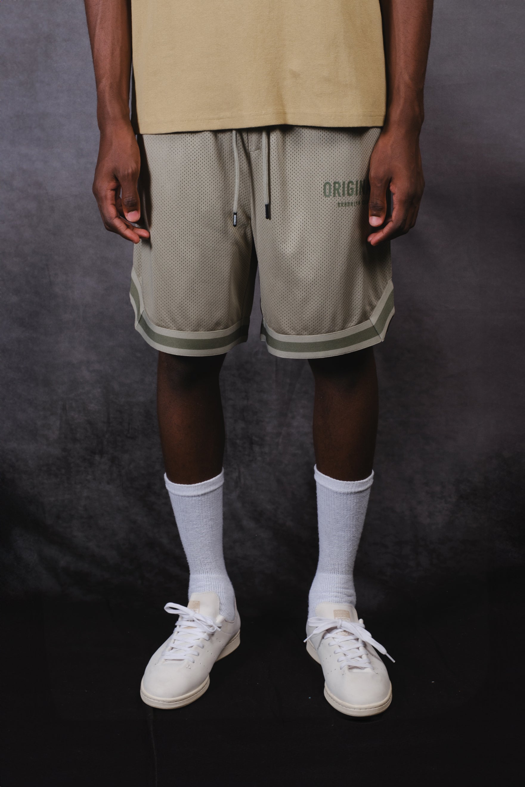 Classic Originals Retro Mesh Shorts for men 
#color_sage