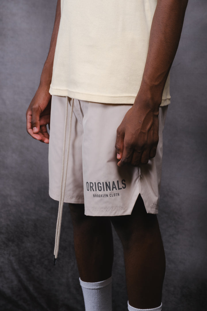 Men's retro-inspired Originals Stretch Shorts with elastic waist
#color_sand