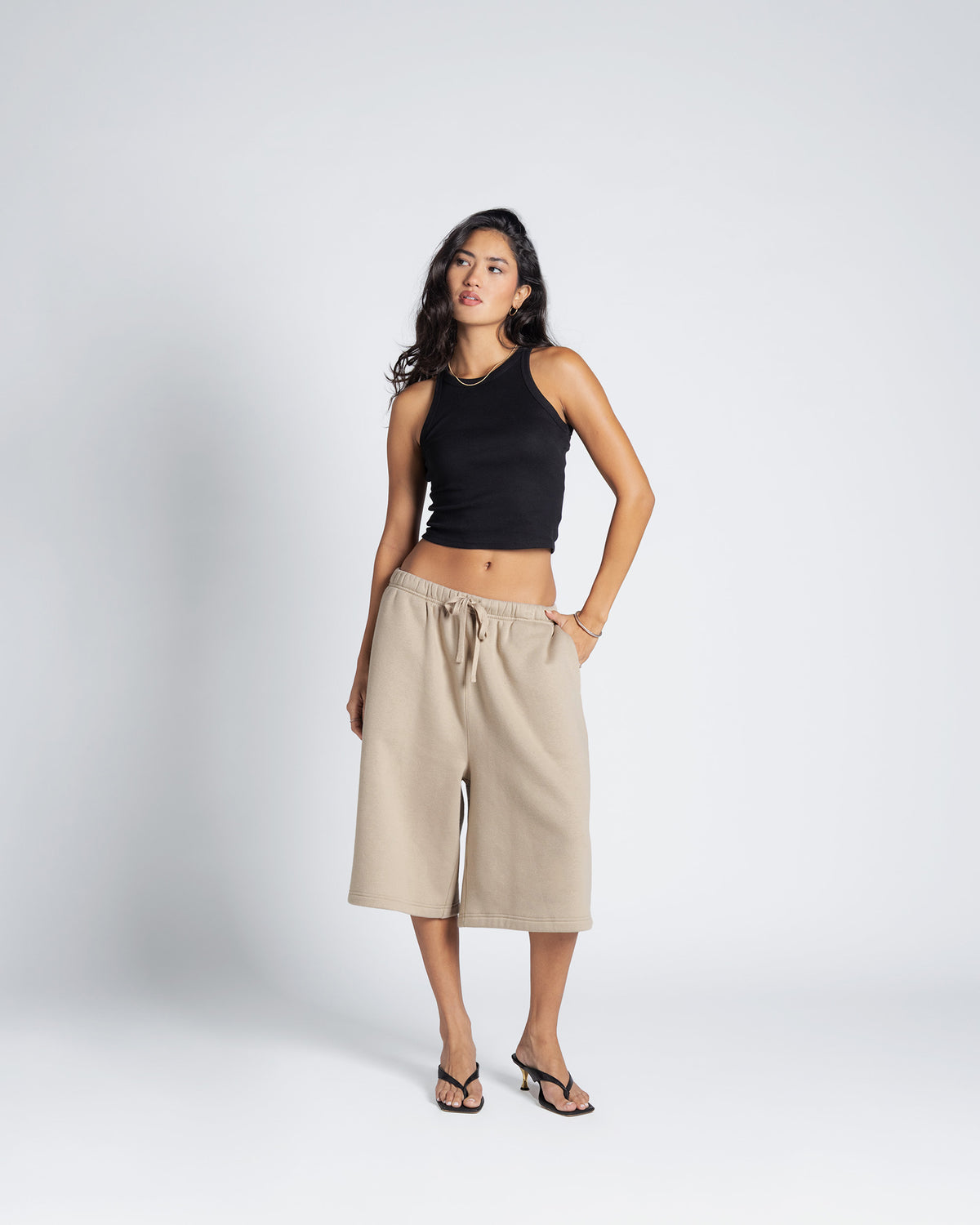 Oversized Sweatshort in Pumice stone