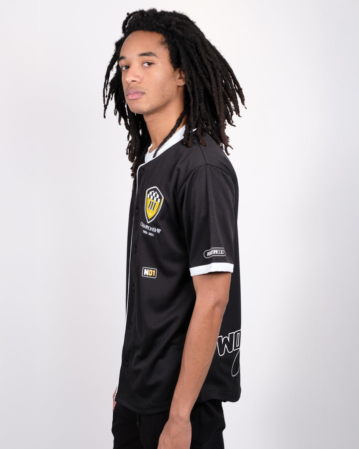 #color_black-and-white