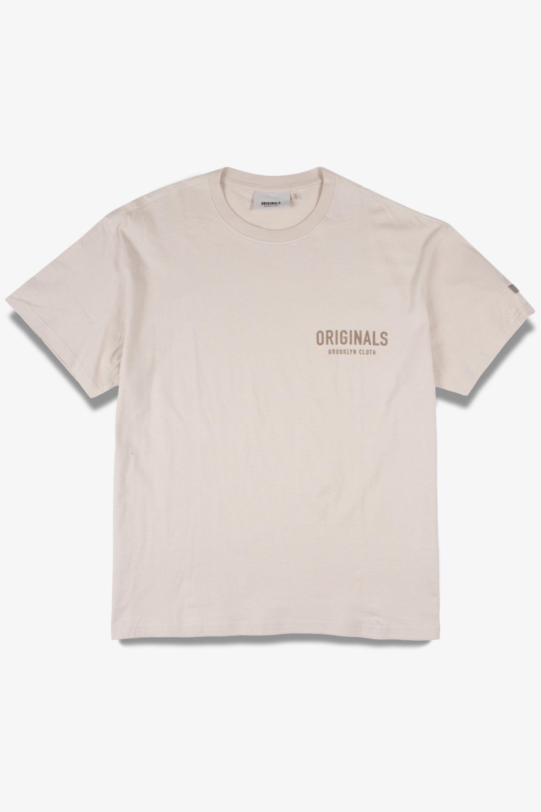 Stylish flocked ‘Originals’ tee, classic fit with soft breathable jersey
#color_pumice stone