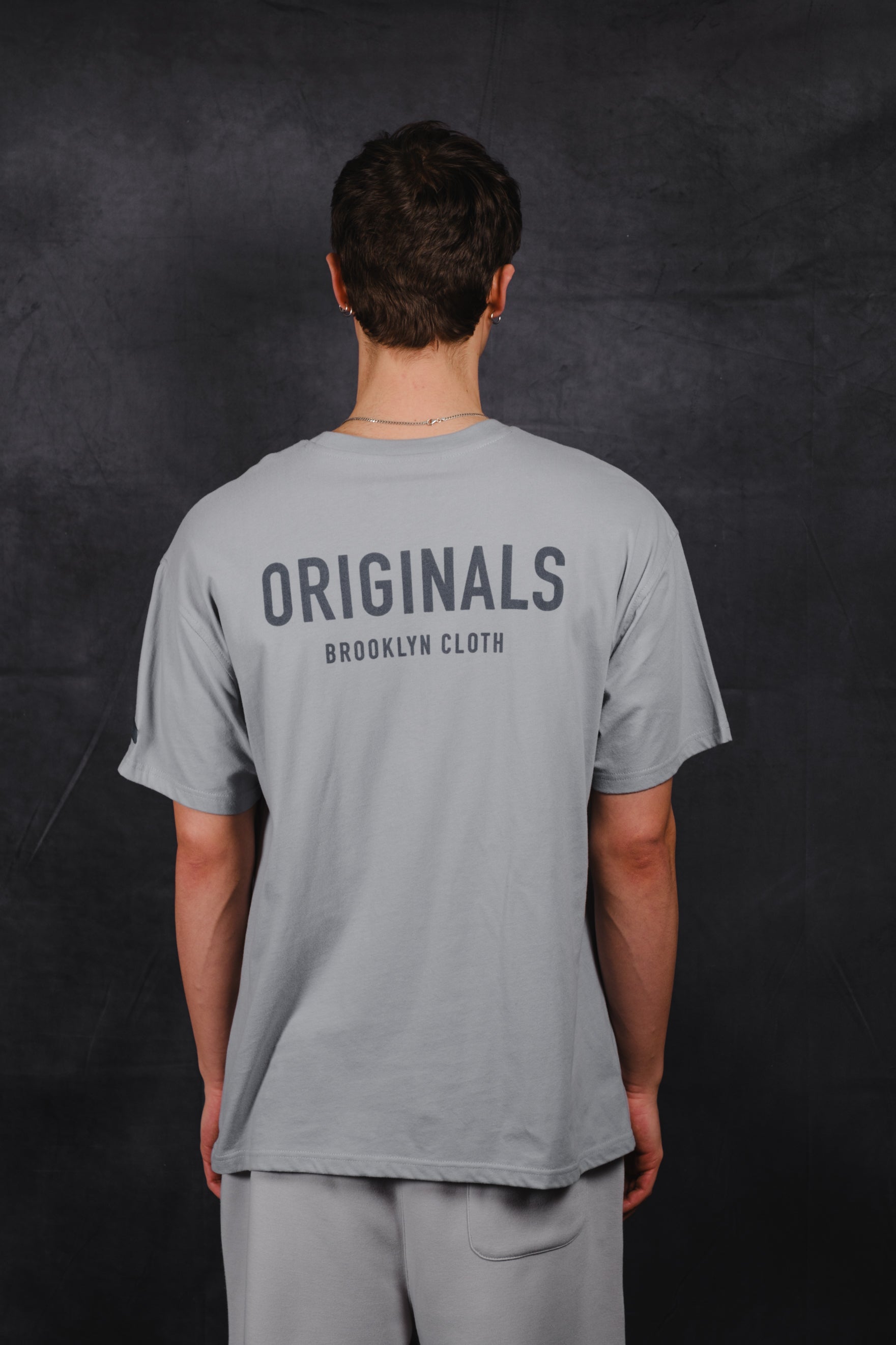 Men’s casual Originals Tee 
#color_quarry