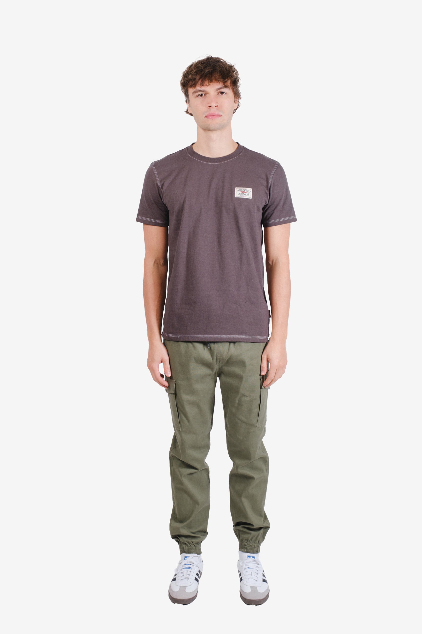 250 GSM crewneck, 100% cotton
#color_dusty-black