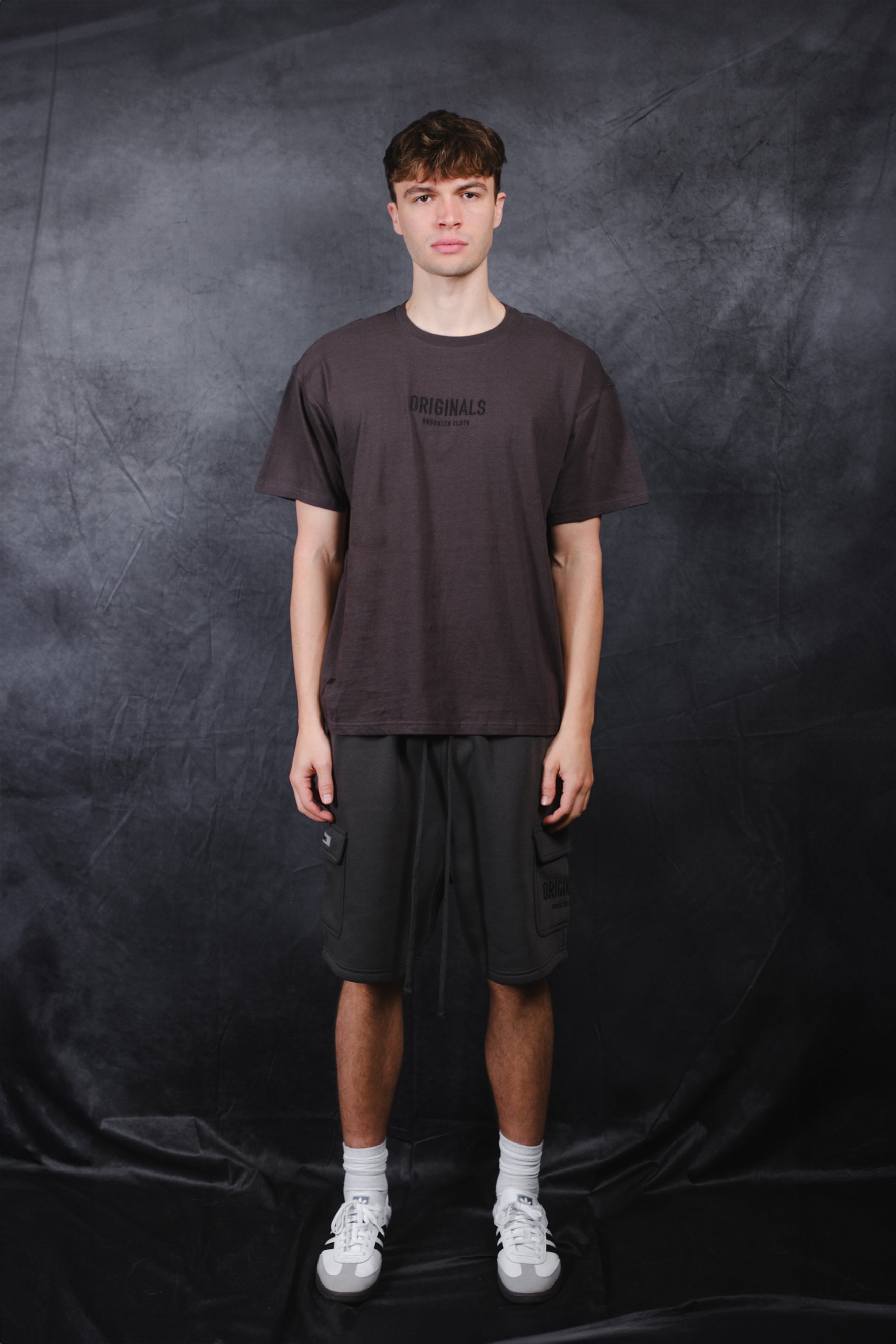 Relaxed fit men's t-shirt with tonal embroidery on center chest
#color_dusty-black