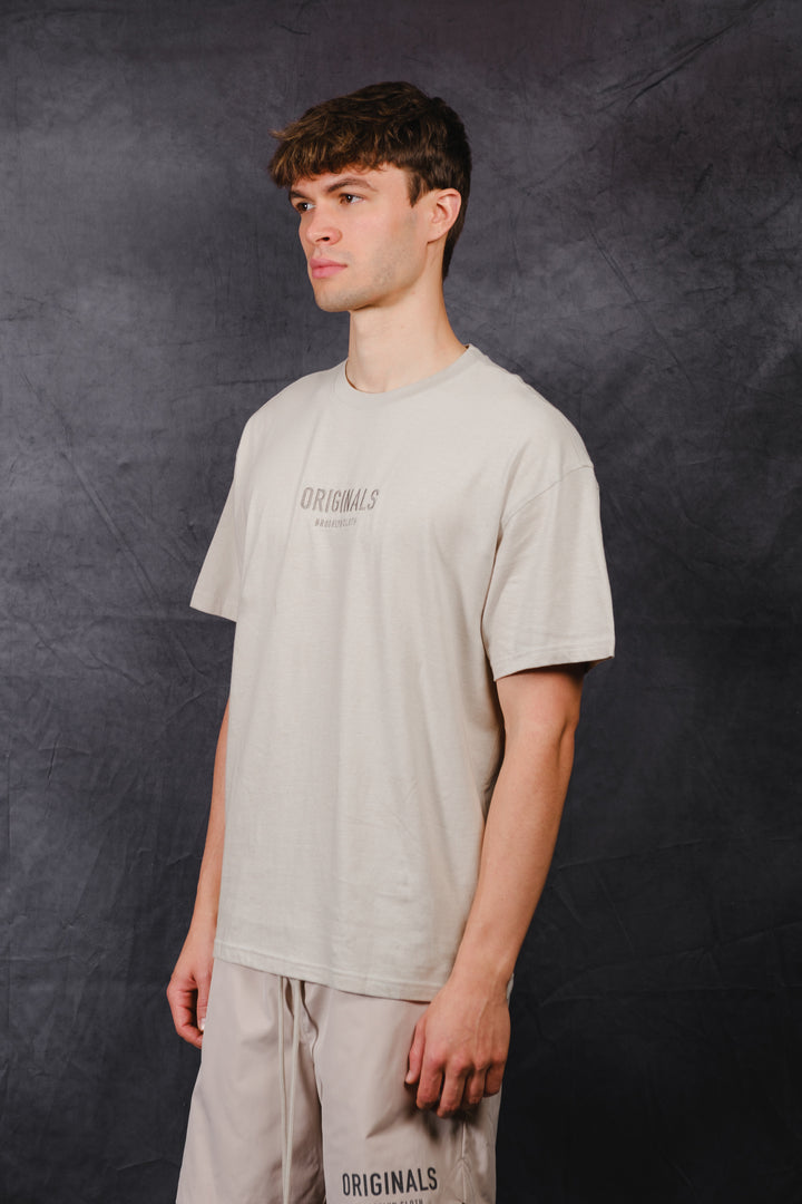 Original's relaxed fit t-shirt with center logo 
#color_pumice-stone