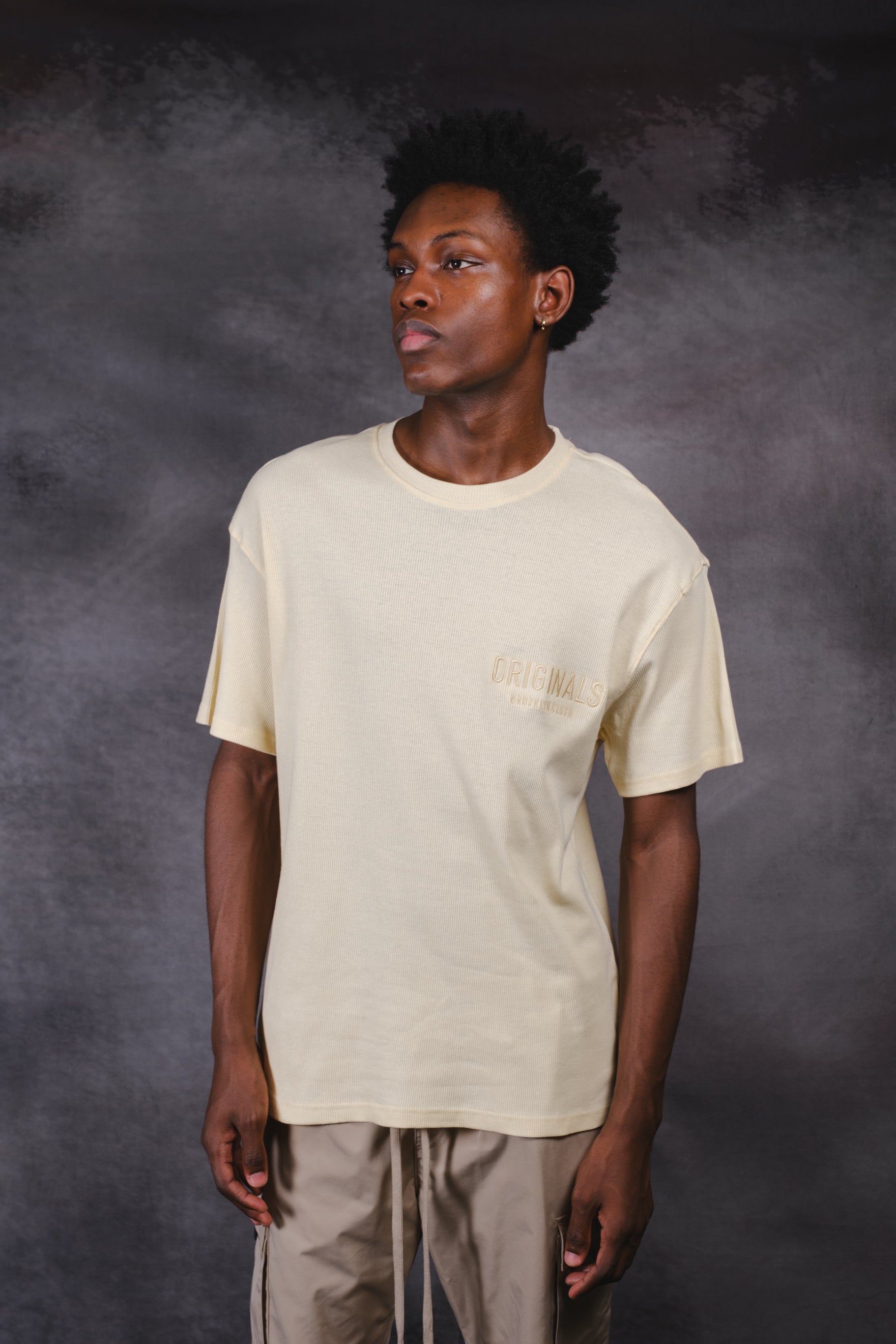 Originals Ribbed Tee in breathable cotton with ribbed detailing
#color_biscuit