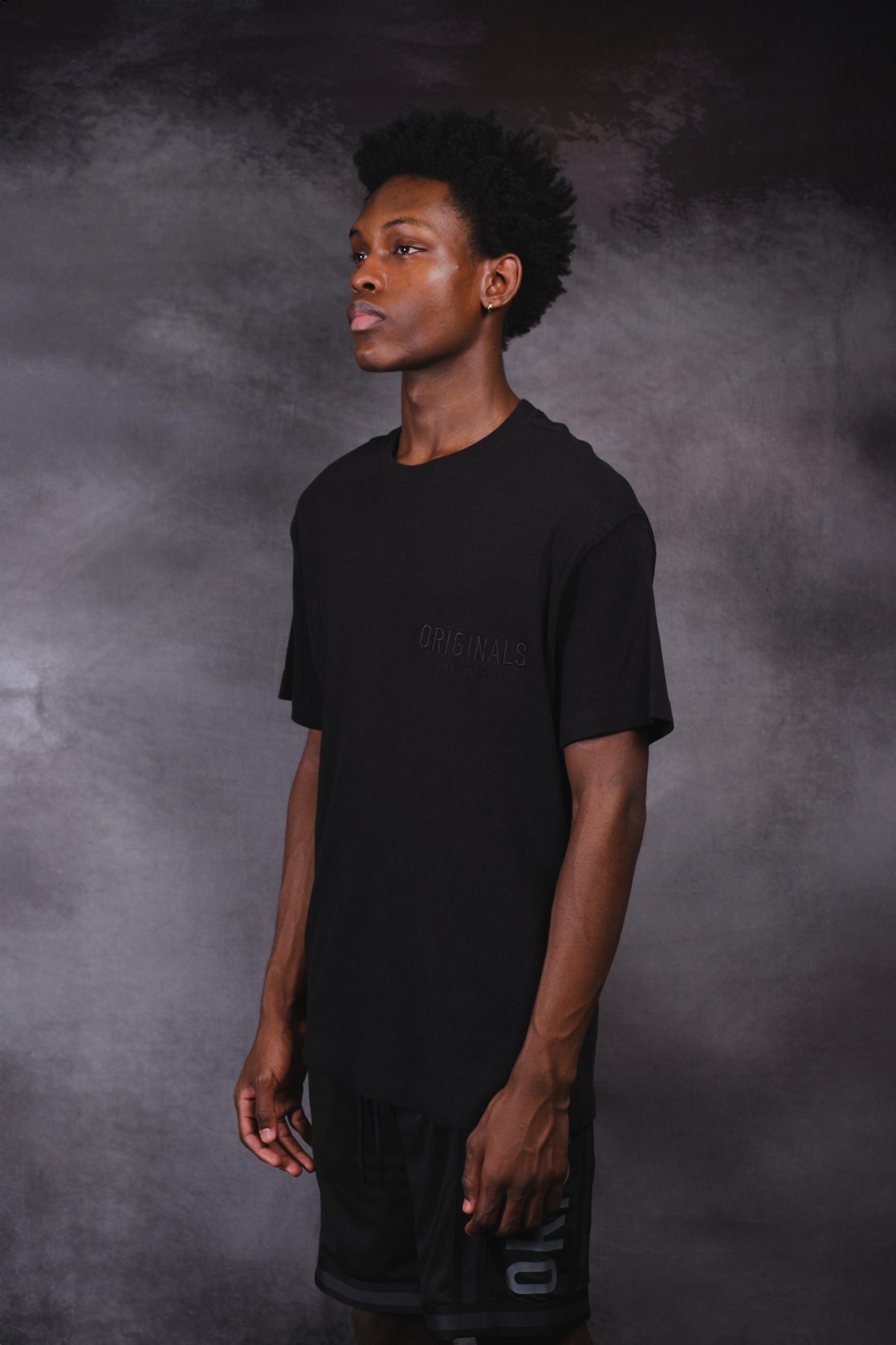 Originals Ribbed Tee with ribbed cotton fabric 
#color_black