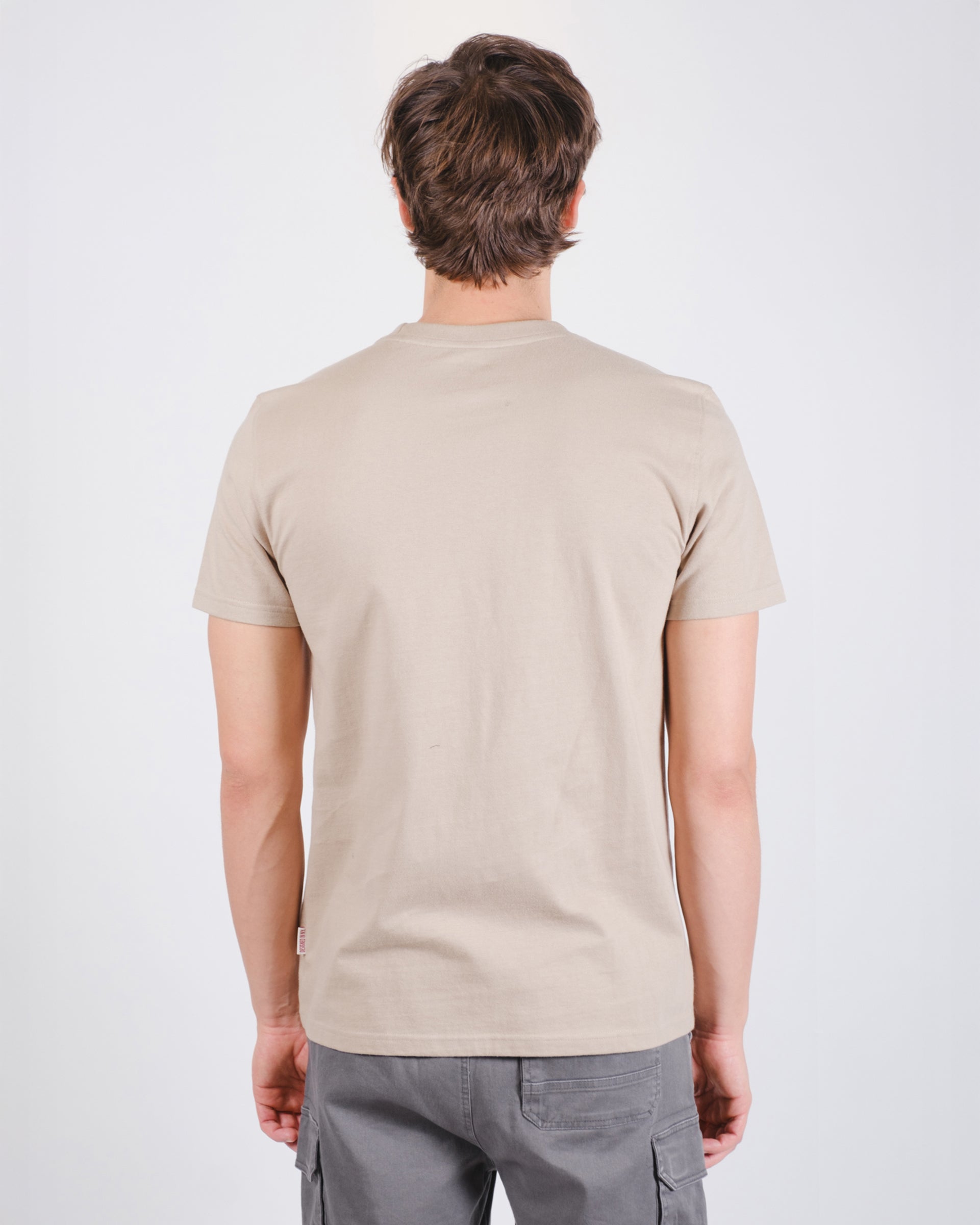 250 GSM short-sleeve nylon tee 
#color_pumice-stone