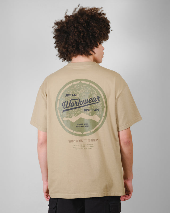 Men's relaxed fit t-shirt with urban workwear division lettering
#color_olive-grey