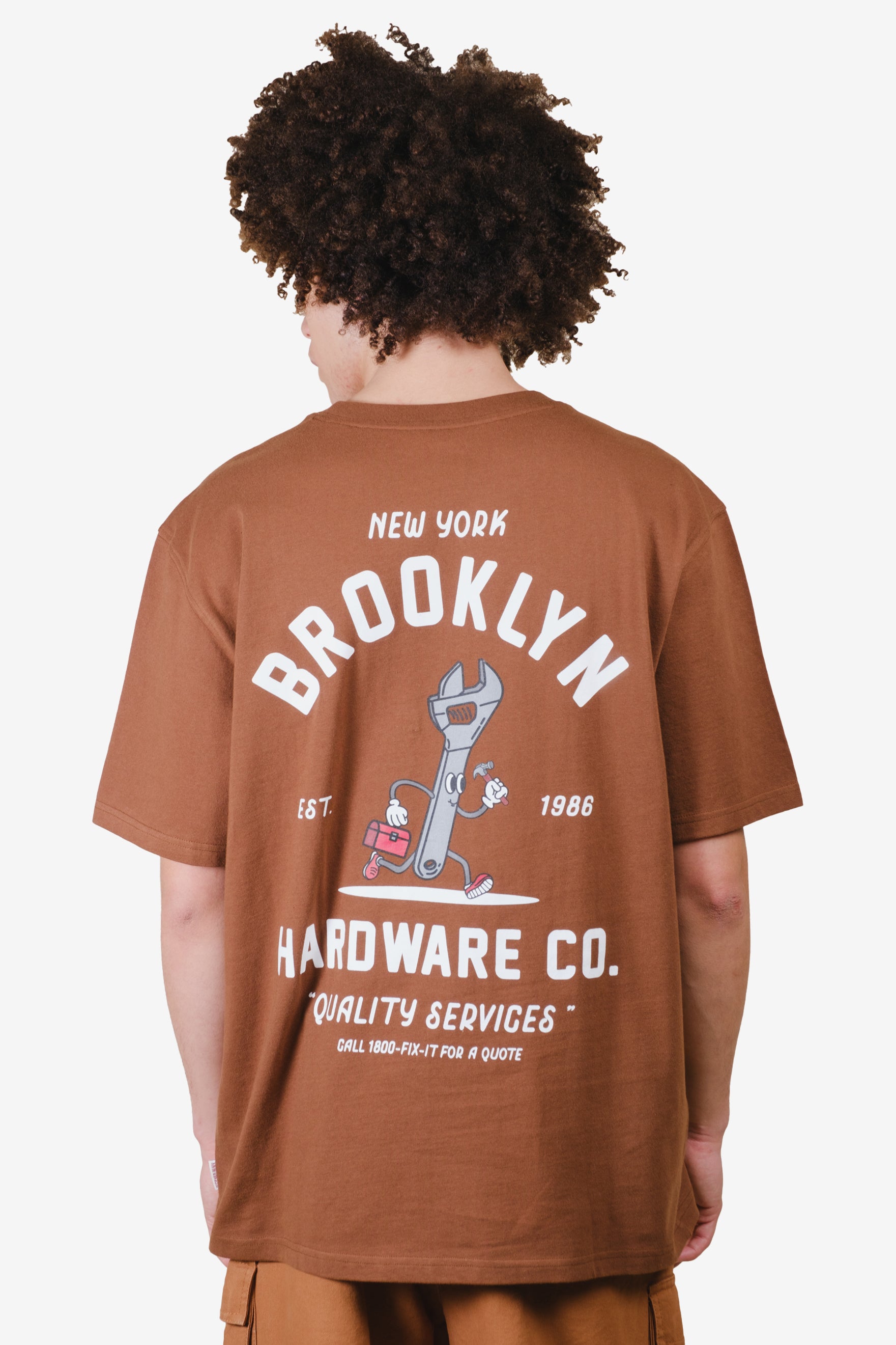 Premium men's t-shirt with large printed artwork on back 
#color_toffee
