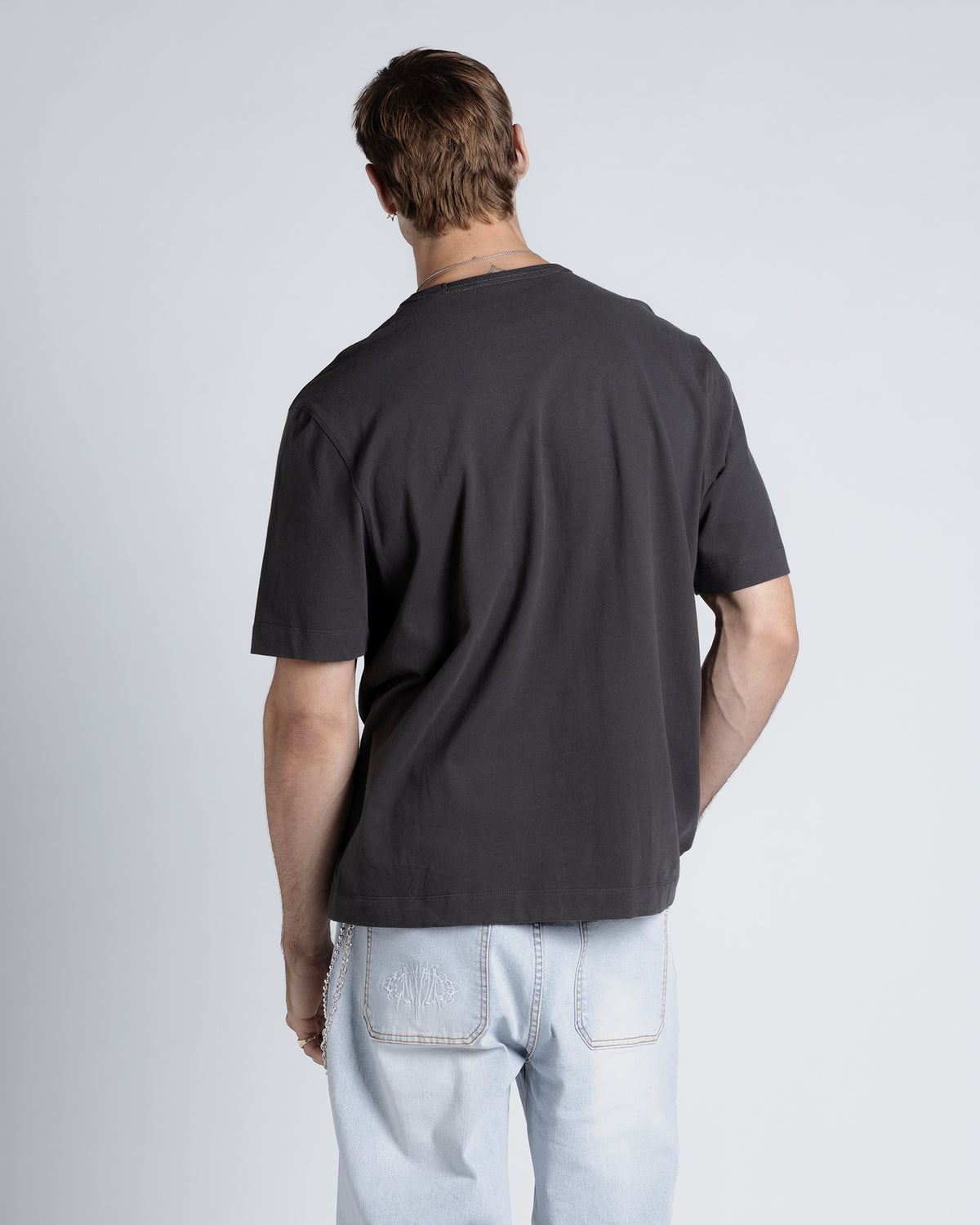 Flaming Rose Embroidery Tee in Dusty black
