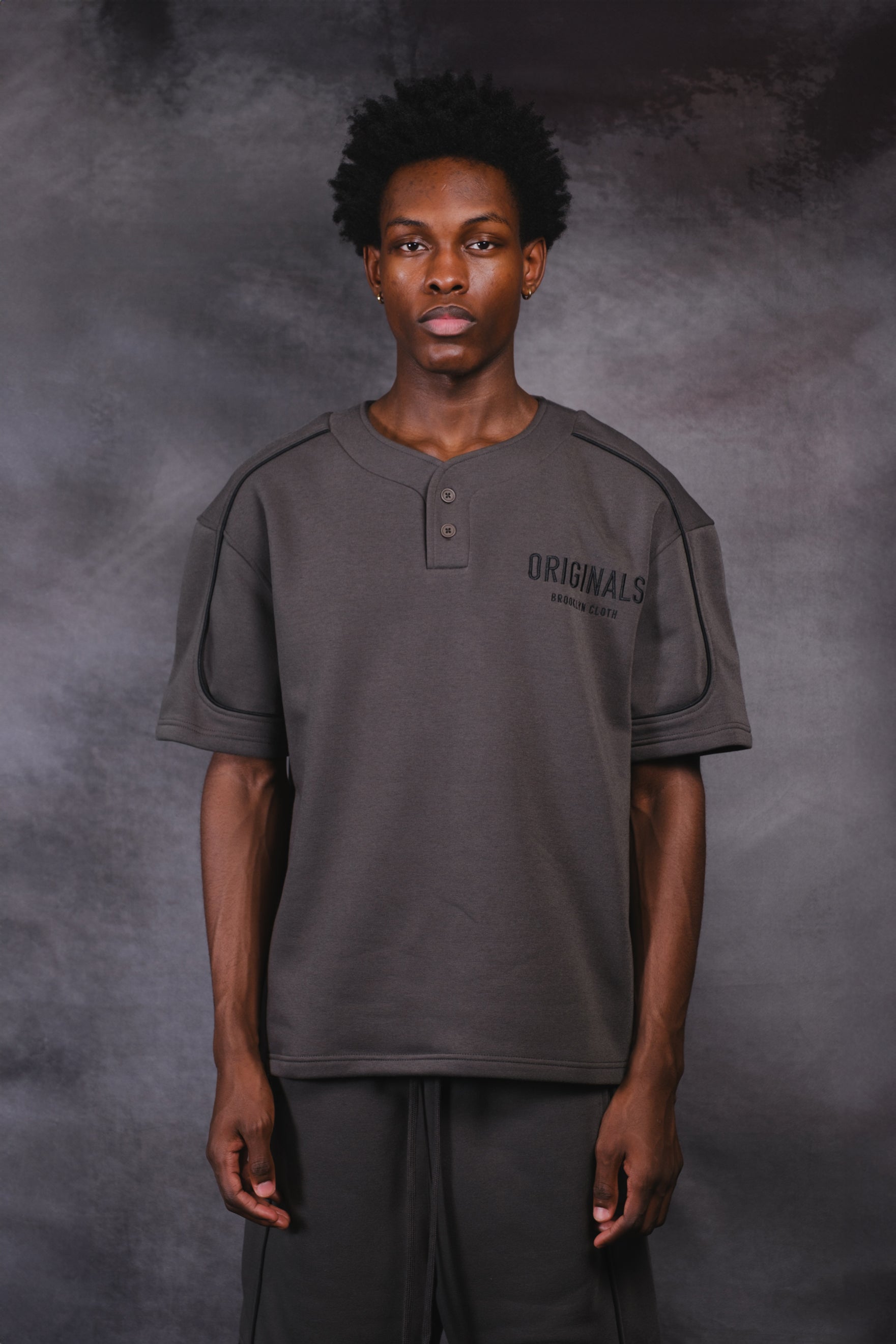 Originals men’s oversized baseball-style shirt
#color_dusty-black