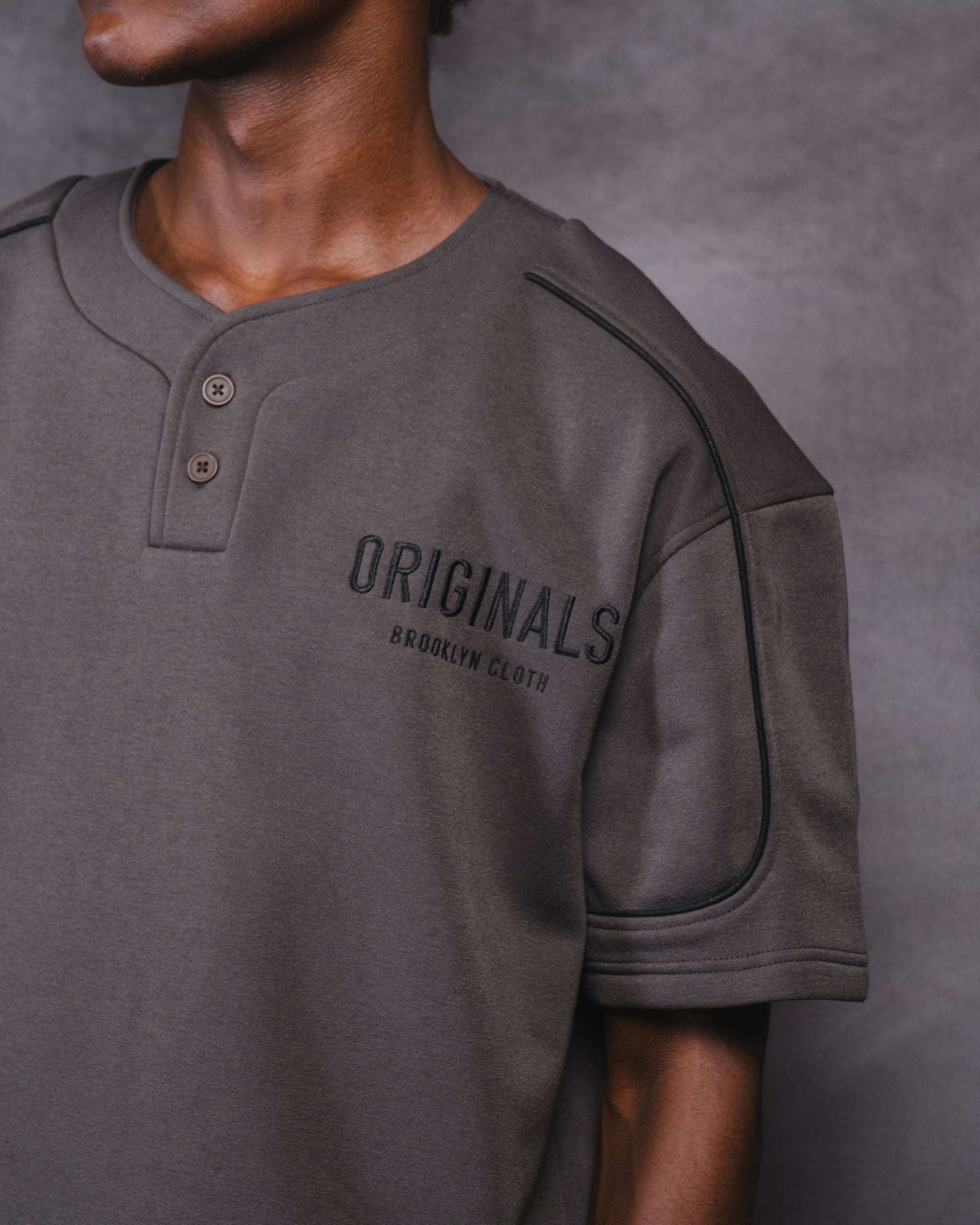 Originals oversized baseball shirt for men
#color_dusty-black