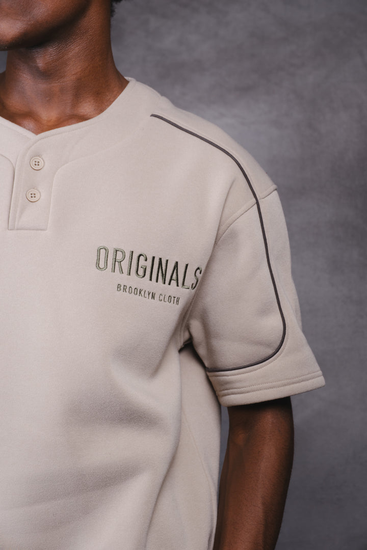 Casual oversized Originals baseball shirt for men
#color_pumice-stone