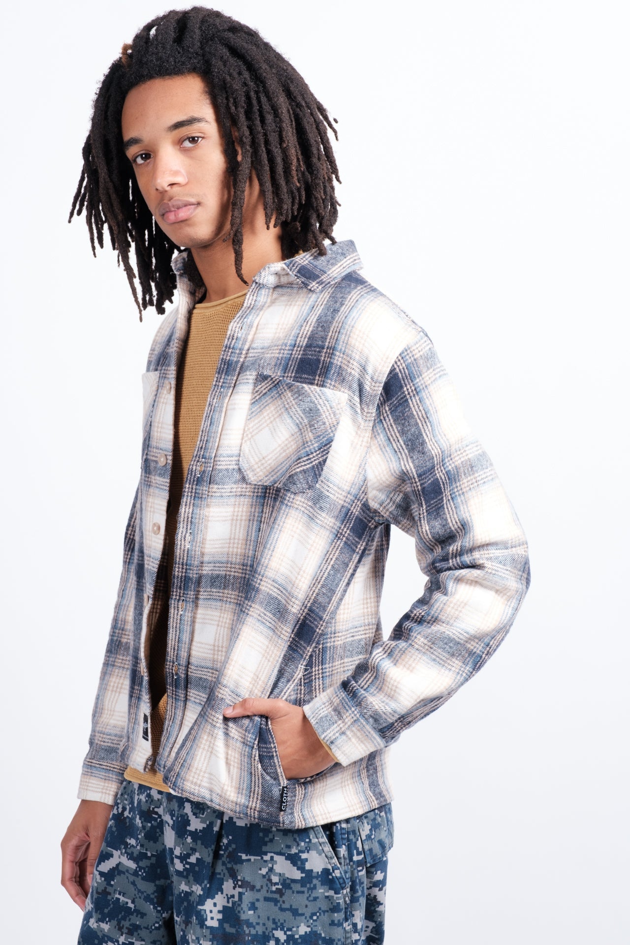Breathable heavy flannel shirt jacket
#color_cream blue