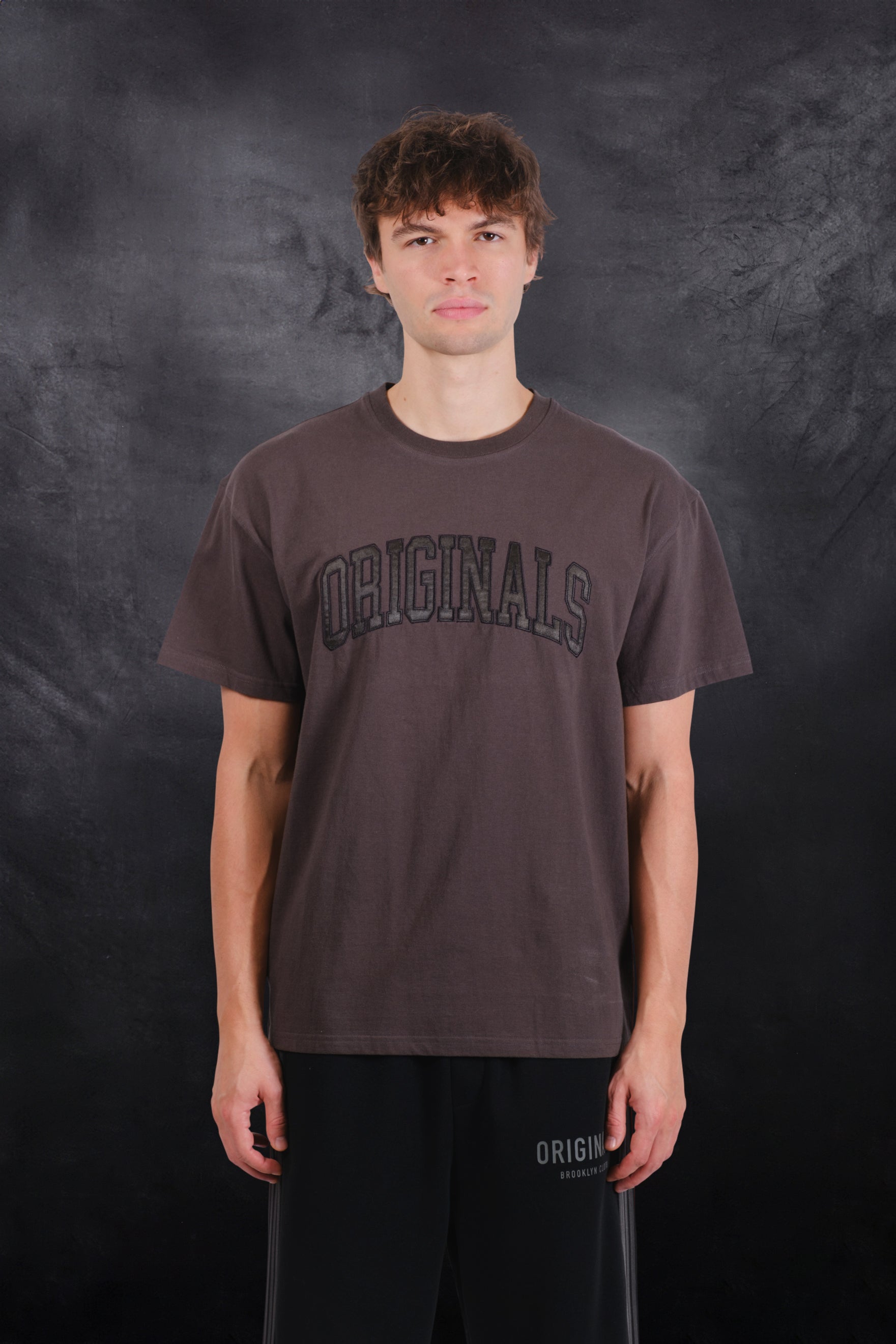 Originals Satin Applique Tee
#color_dusty-black