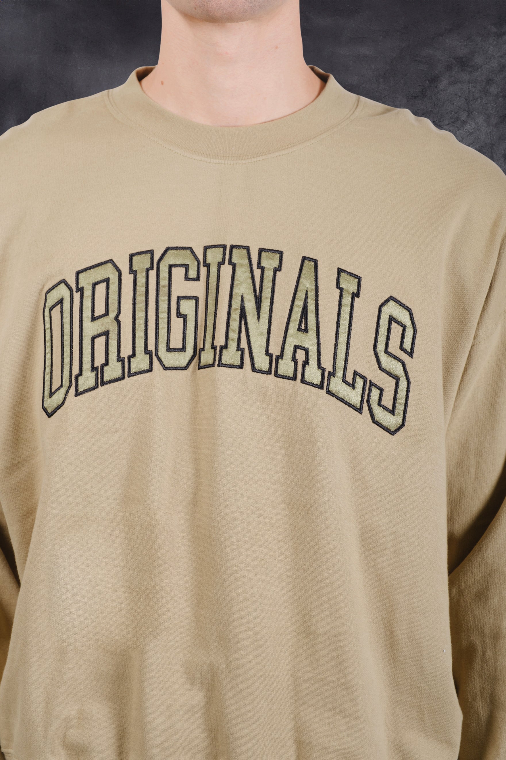 Timeless Originals Satin Applique Crew sweatshirt
#color_olive-gray
