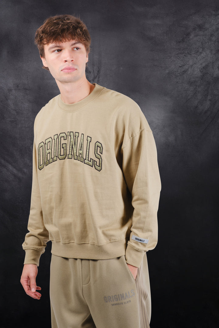 Brooklyn Cloth Originals Crew with satin applique for style
#color_olive-gray