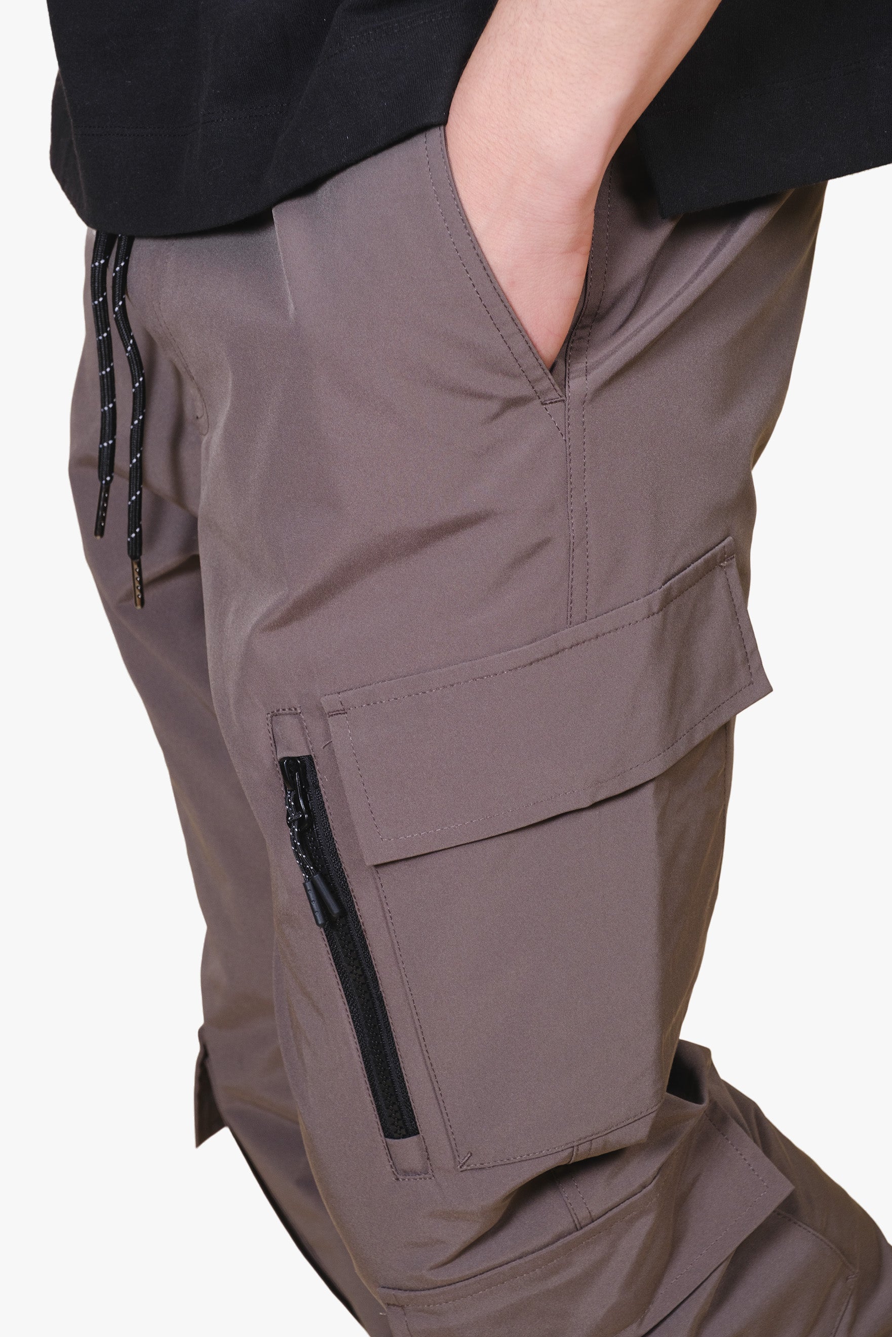 Diagonal Multi Caro Pocket Jogger #color_charcoal-grey