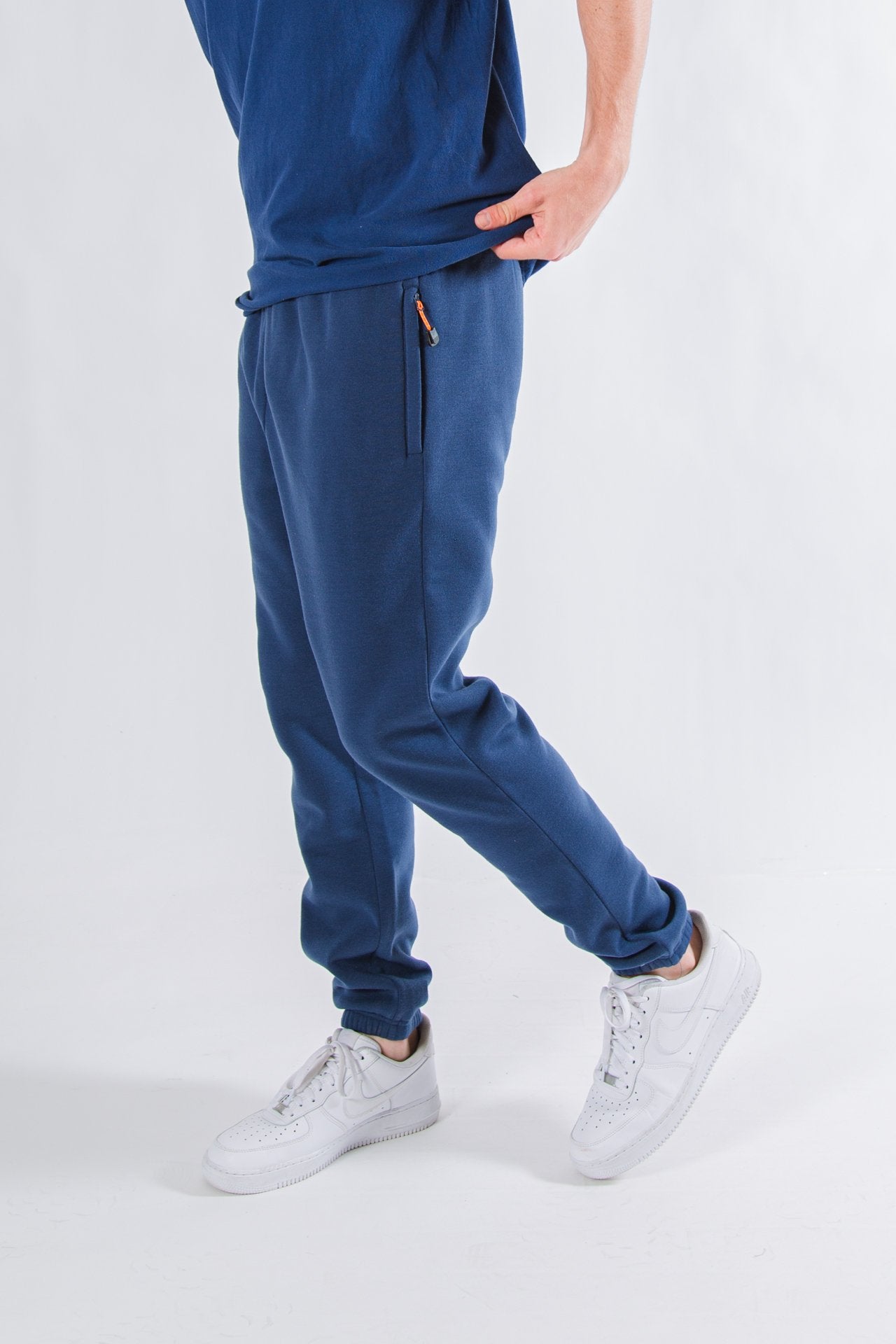 2.0 men’s sweatpants in lightweight poly fleece
#color_french navy